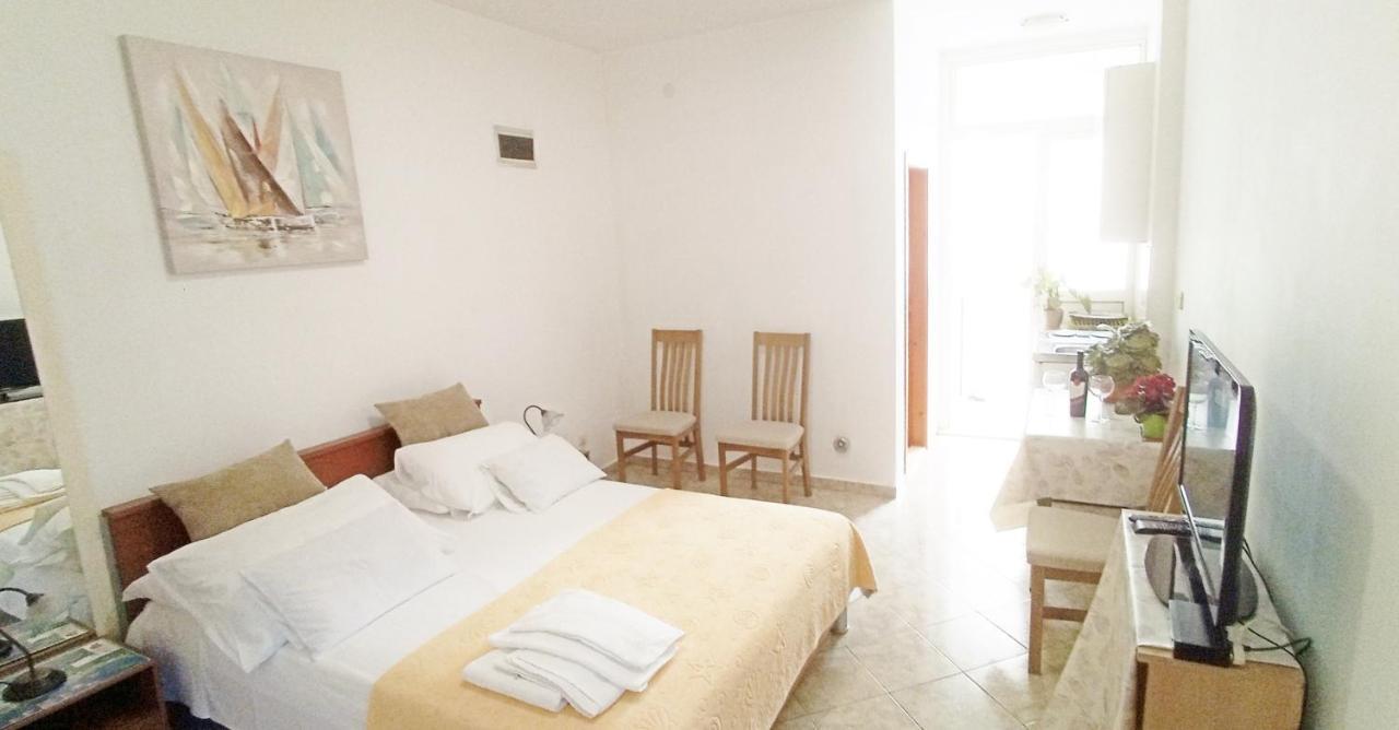 Ava Studio Apartment And Room Dubrovnik Eksteriør bilde