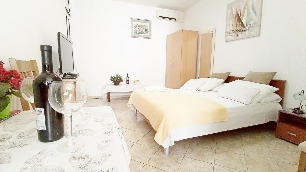 Ava Studio Apartment And Room Dubrovnik Eksteriør bilde